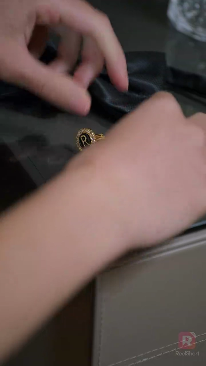 注意！可愛い赤ちゃんが来た！写真