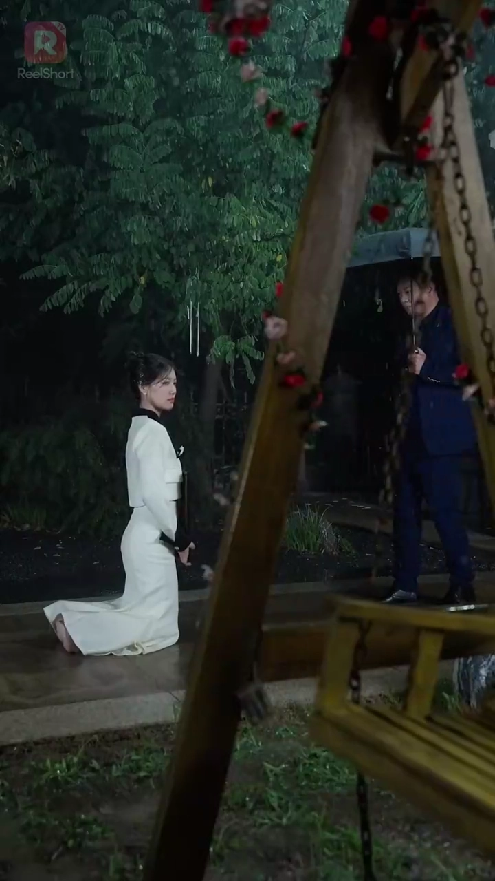 天才双子の片割れを連れ元夫との再会写真