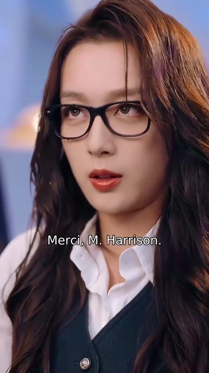 Quand PDG Fantôme Devient mon Amoureux InvisiblePhoto