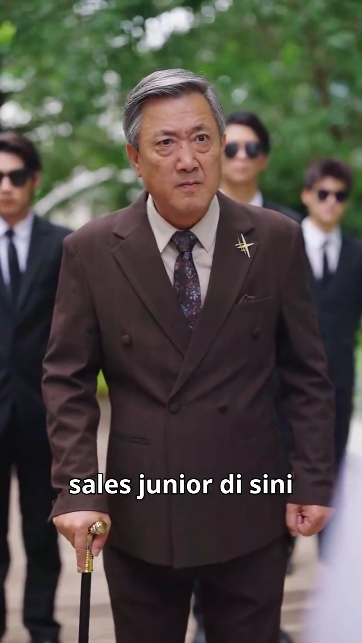 [Versi suara dubbing] Kesedihan miliarder yang Tersembunyifoto