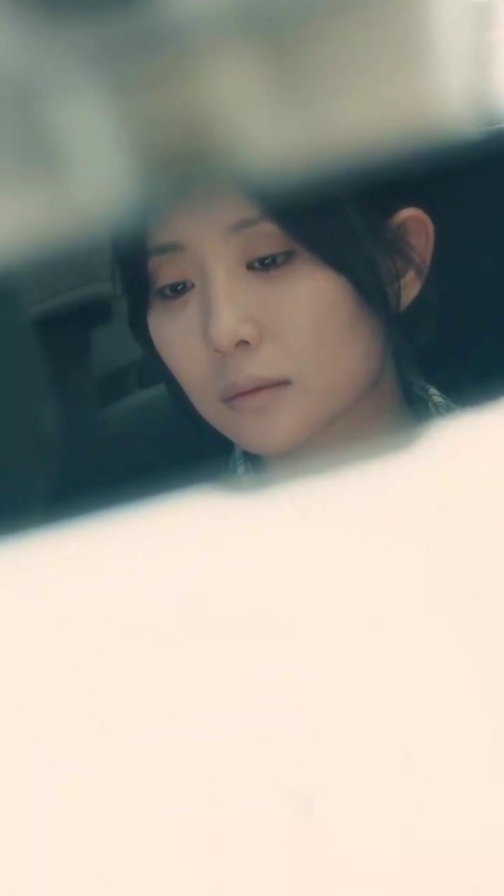 [Versi suara dubbing] Pengorbanan dalam Keheninganfoto