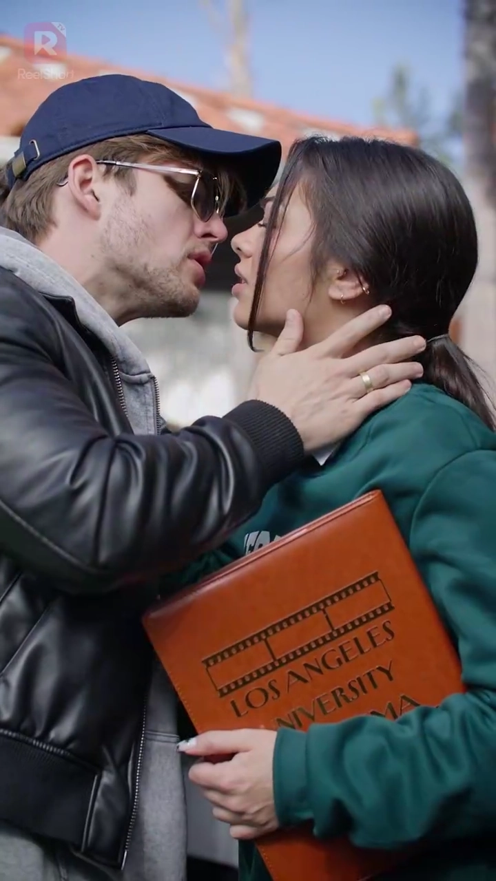 Gosip dan Cinta: Cara Mendapatkan Bintang Filmfoto