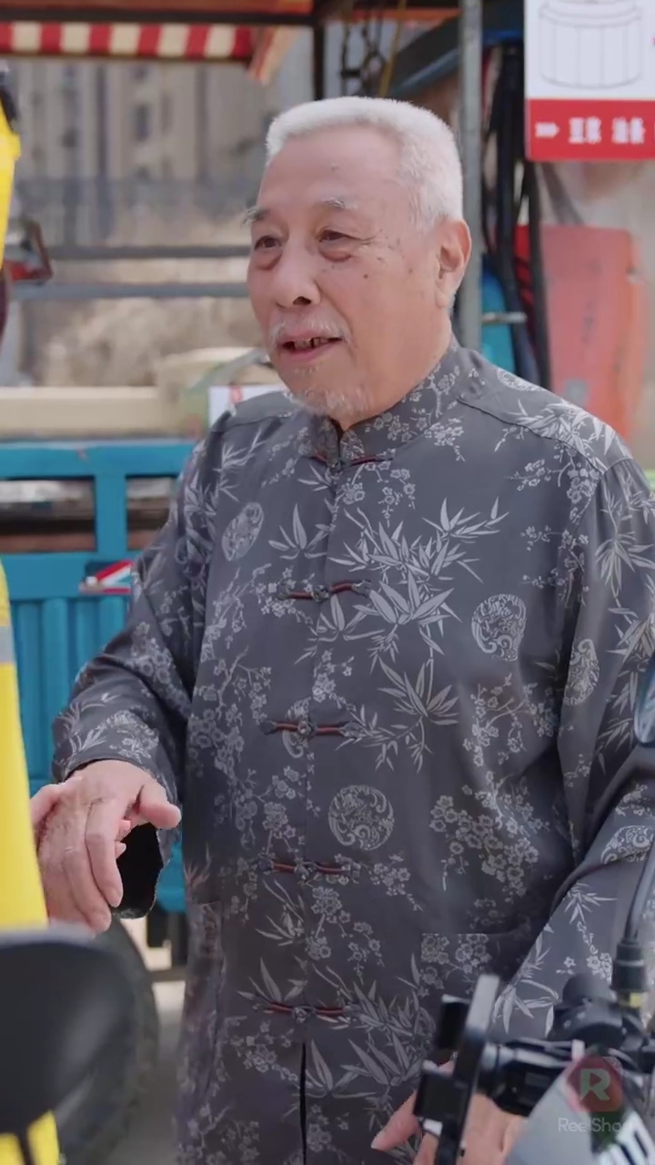 [Versi Dubbing Bahasa Jawa] Tresna Saka Bojo Kontrakfoto