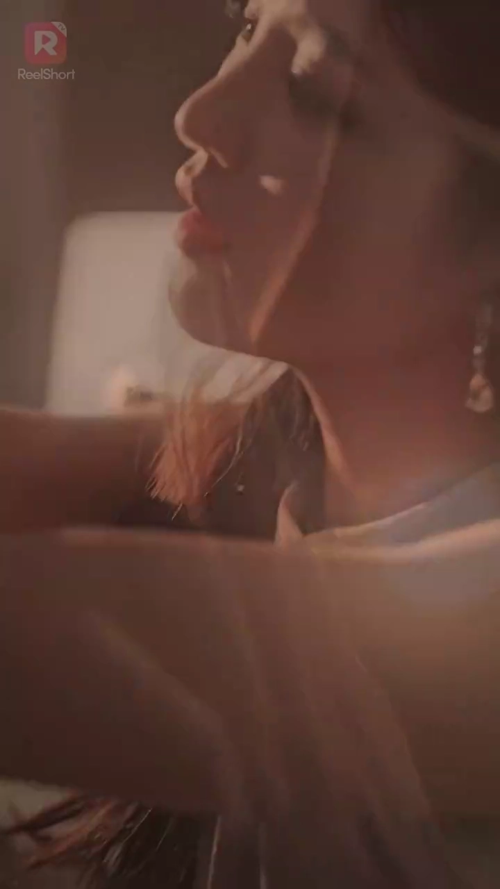 Aku Dimanjakan Paman Mantan Pacarkufoto