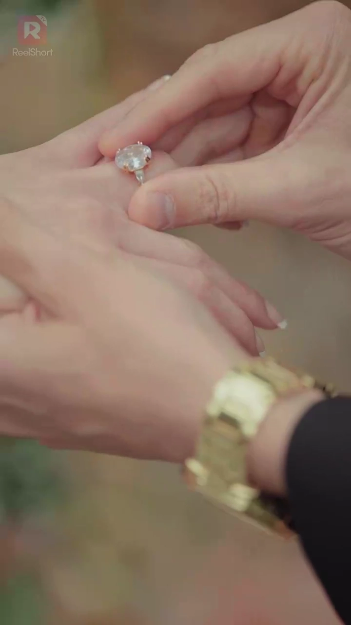 Terobsesi Dengan Istri Bisunyafoto