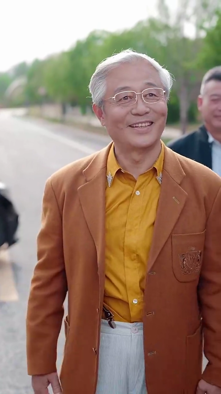 [Versi suara dubbing] Kata Terakhir Milik Diafoto