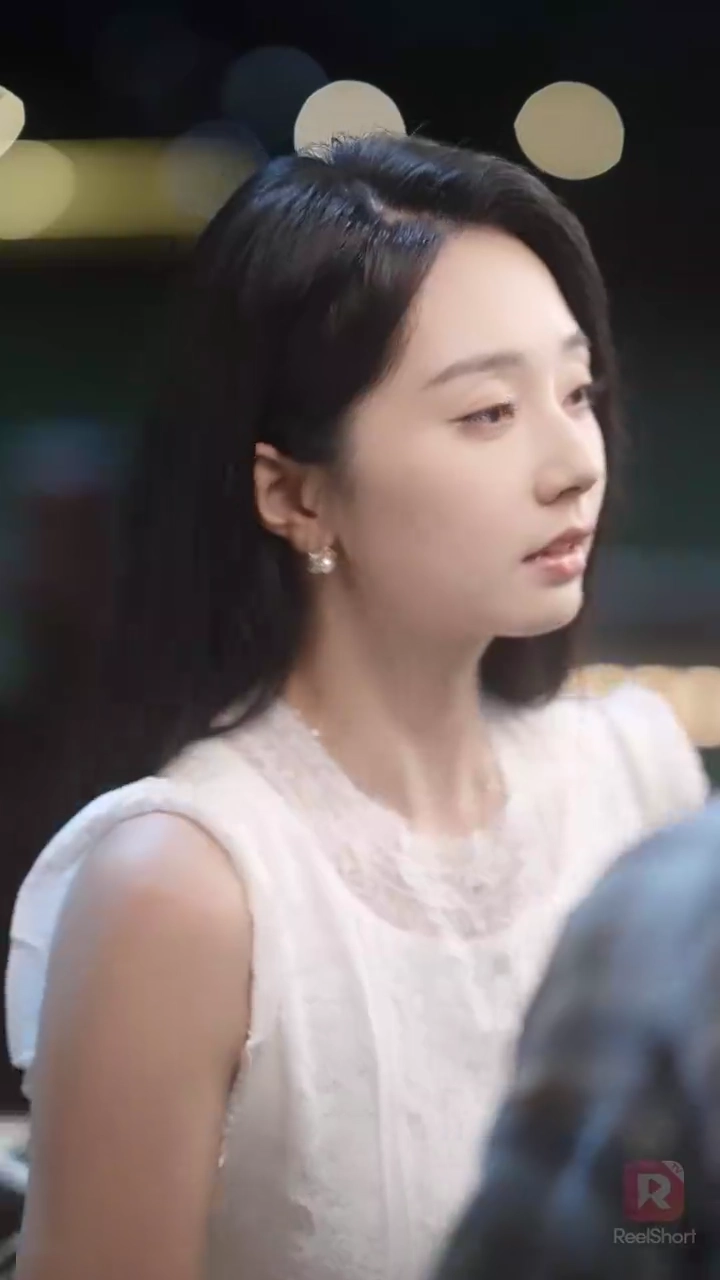 Cinta Tak Terucap, Mawar Tak Mekarfoto