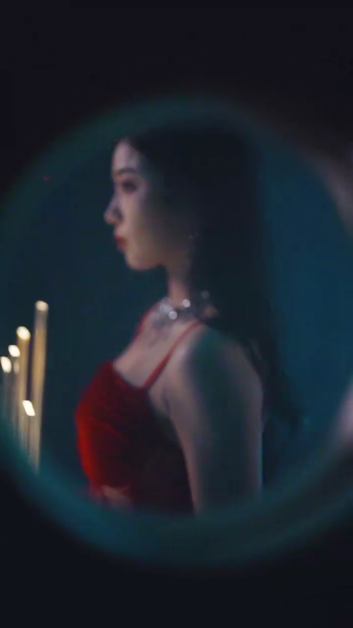 復讐の幕開け 偽りの死を暴け写真