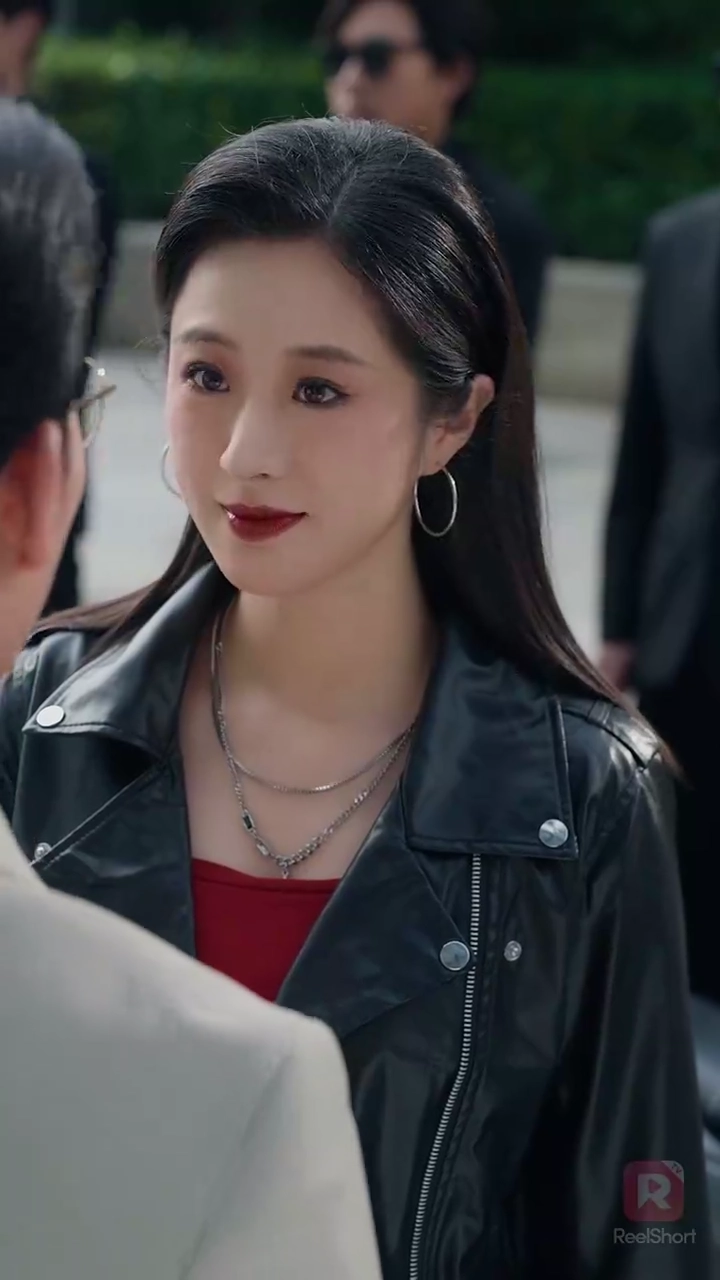 雲の上の裏切り： 正妻の復讐航路写真