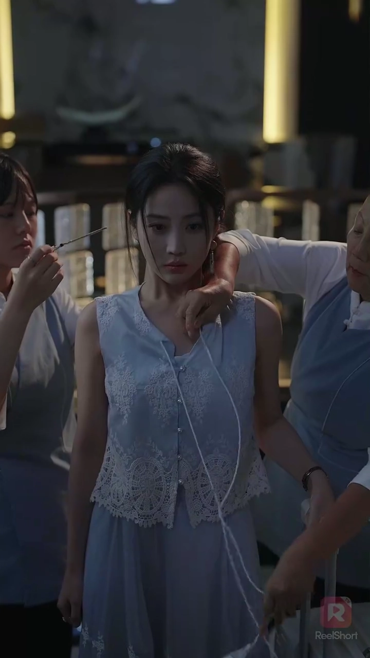 君が気づいたのは、 私が去ったあと写真