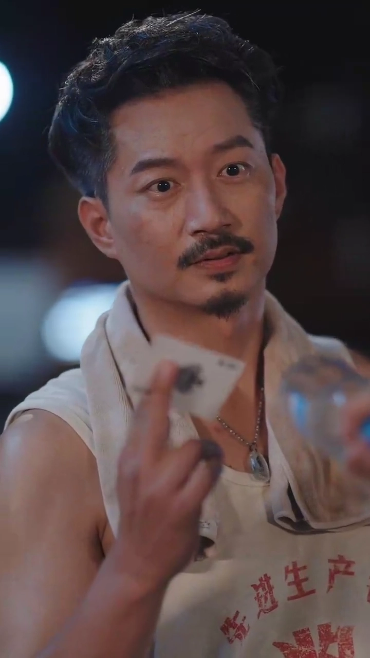 誓いを破る：愛のための賭け写真