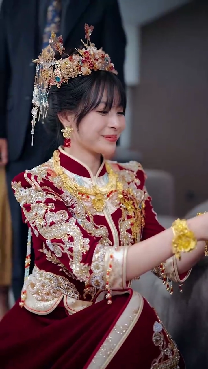 里山へ追い出された花嫁写真