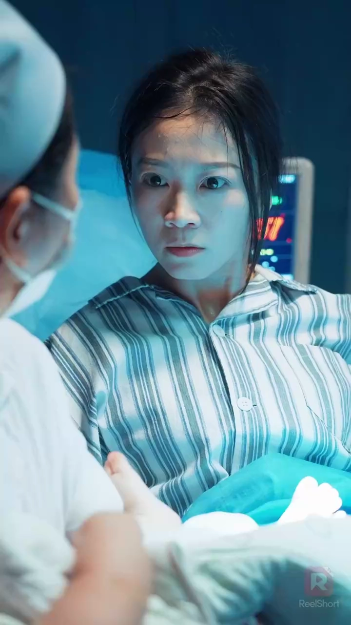 左手に家族愛右手に恨み写真