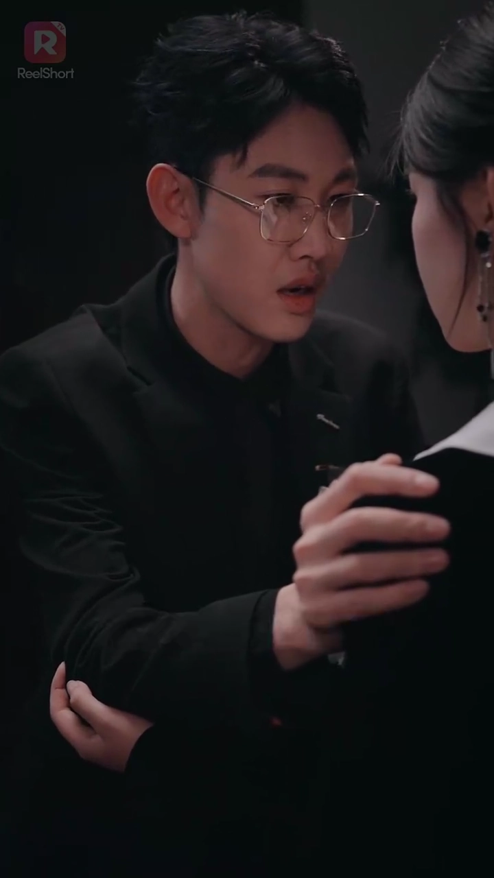 ブサイク令嬢の華麗なる復讐写真