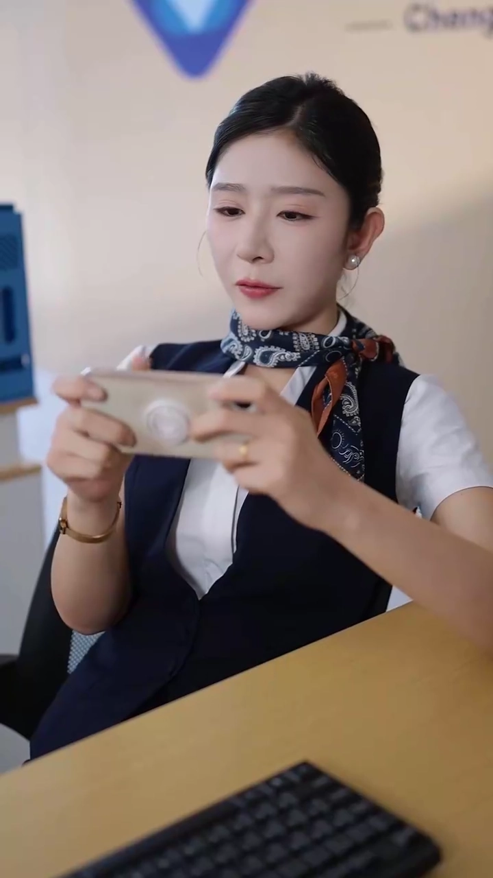 羞辱の後、真実が…写真