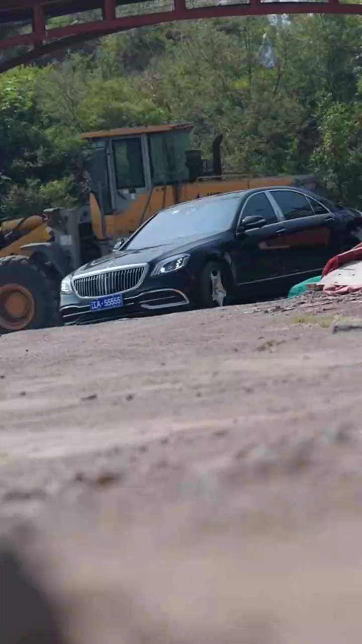 結婚式の惨劇からキャンパス再スタート写真