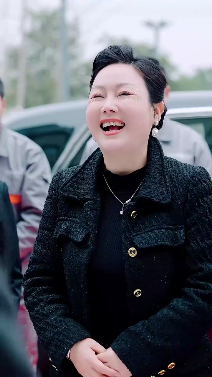 栄光の帰還：龍年の幸運写真