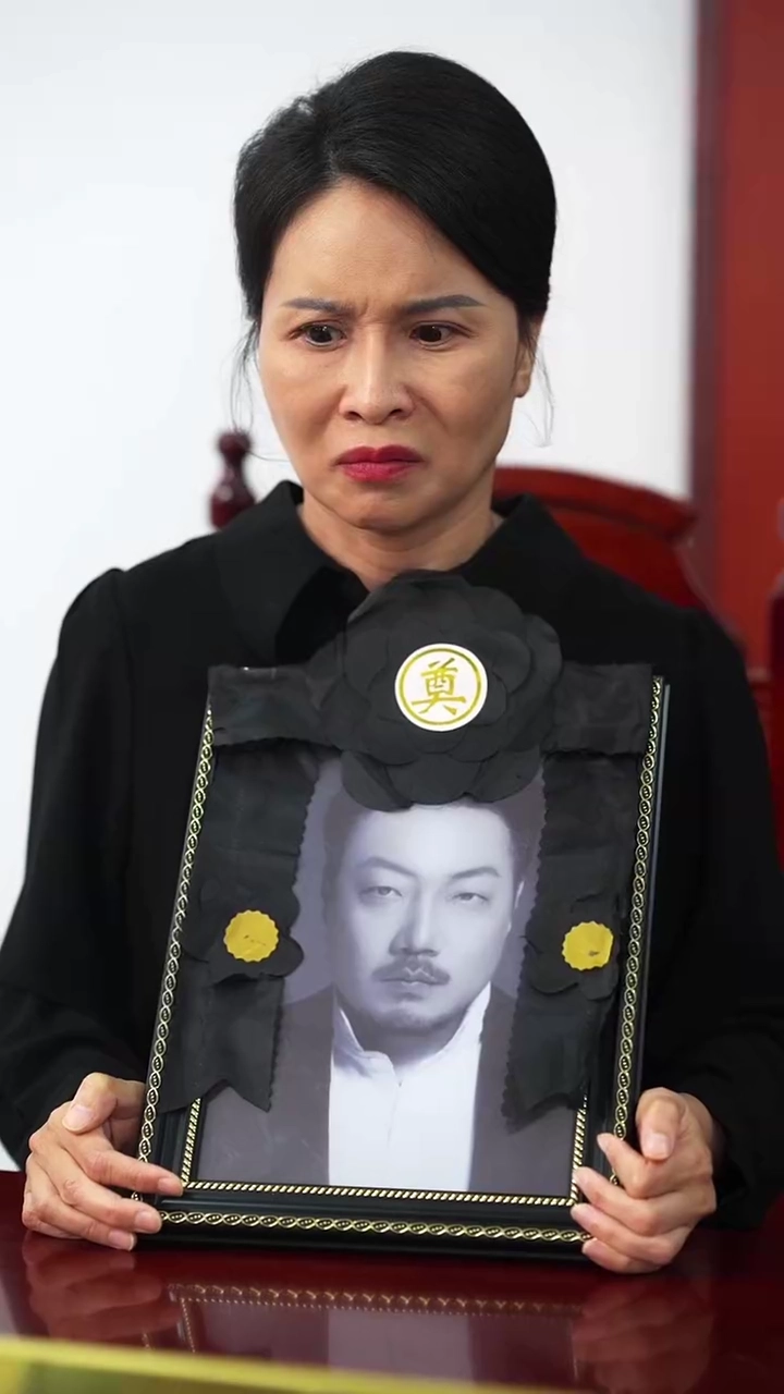 尊厳を踏まれた日写真