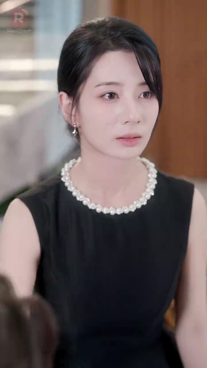 悪役令嬢が一文字変えたら、全員キャラ崩壊写真