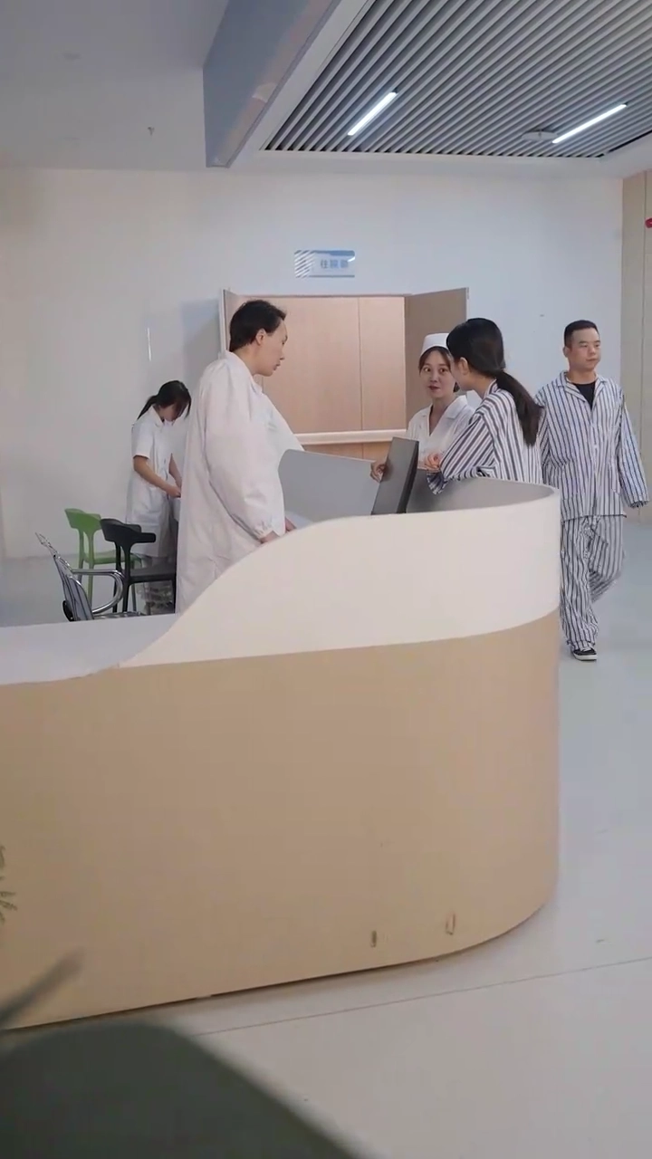 目覚め!世界を変える男写真