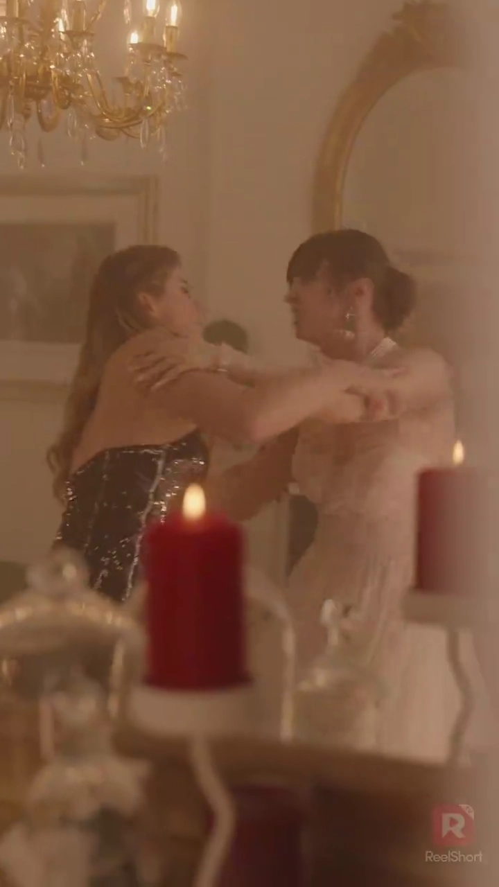 炎の中で出会った運命の人写真