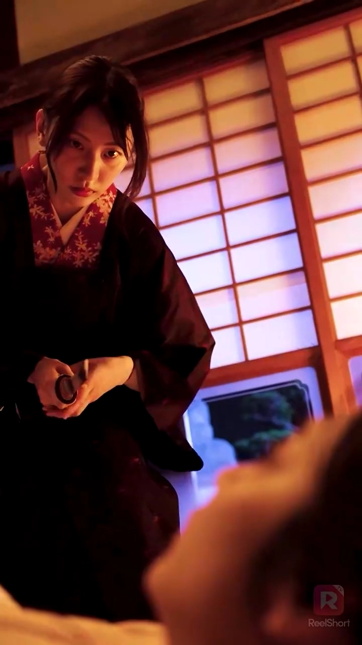 奥様は将軍夫⼈!?〜今⽇からオフィスが戦場です〜写真