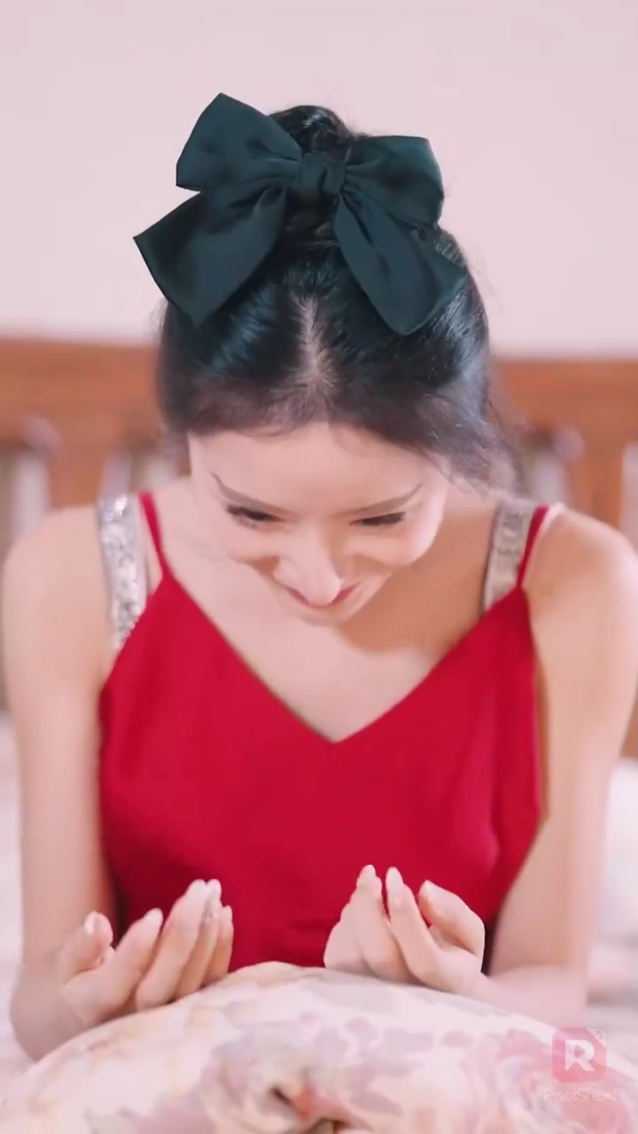 万能令嬢、世界を揺るがす写真