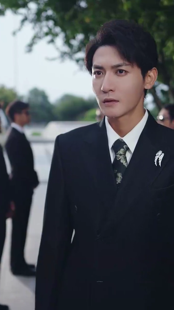 入札会の裏の小支配人写真