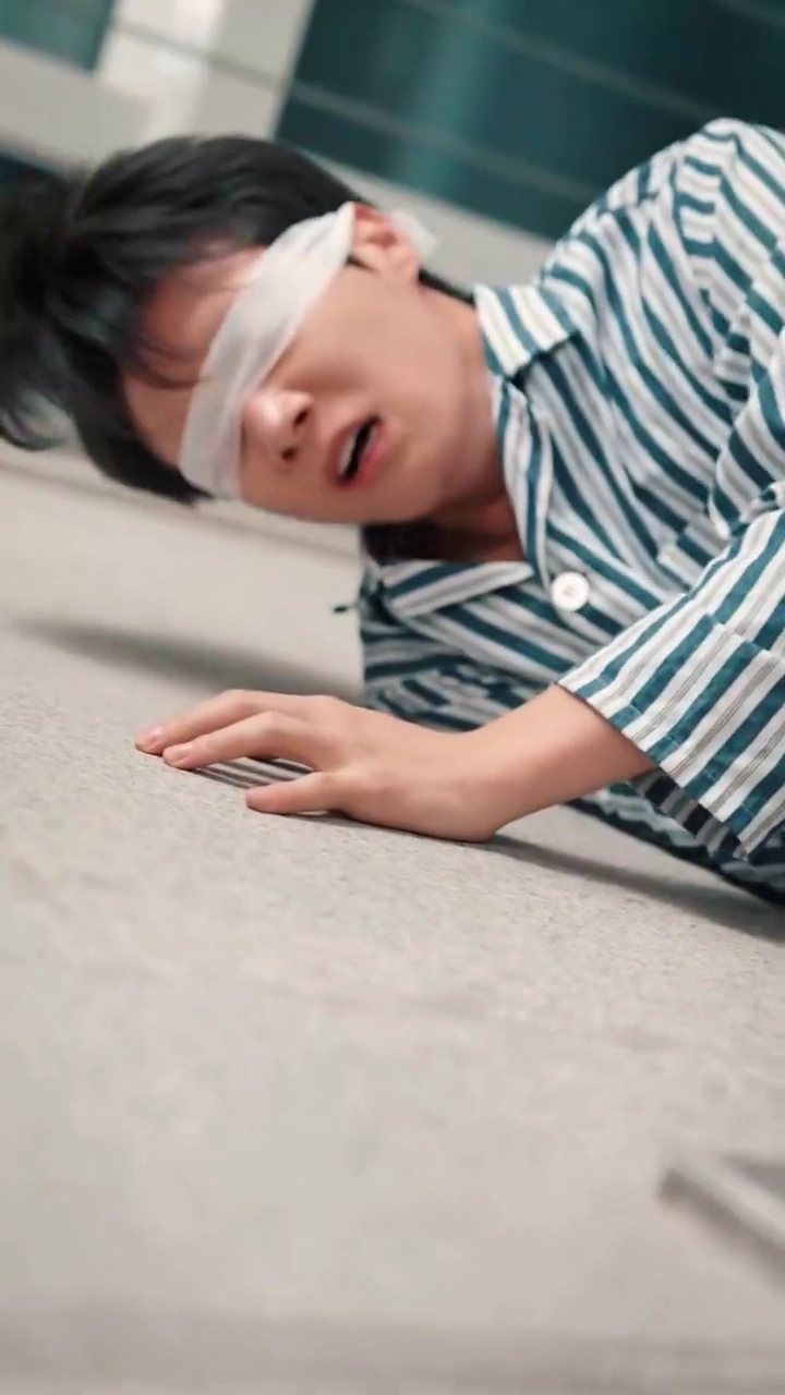 盲目と失忆：爱の真実写真