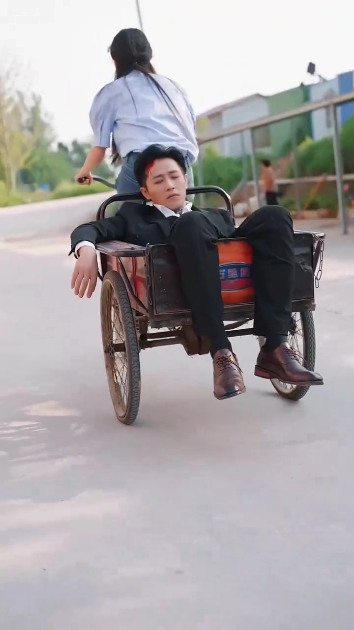 失憶した社長との家庭写真