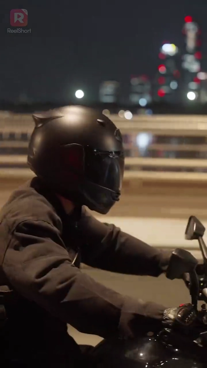 極道御曹司の契約カレシ写真