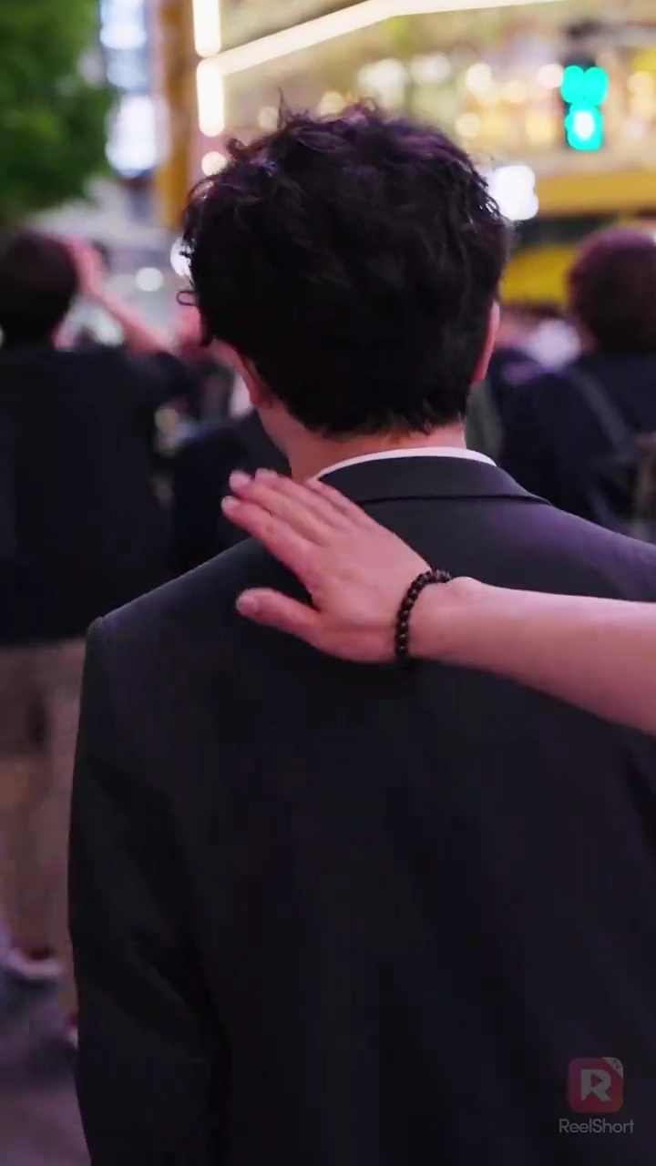 カウントダウン黒会社爆発写真