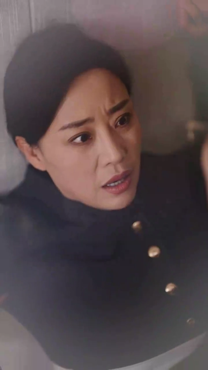 誤解の結婚、運命の逆転写真