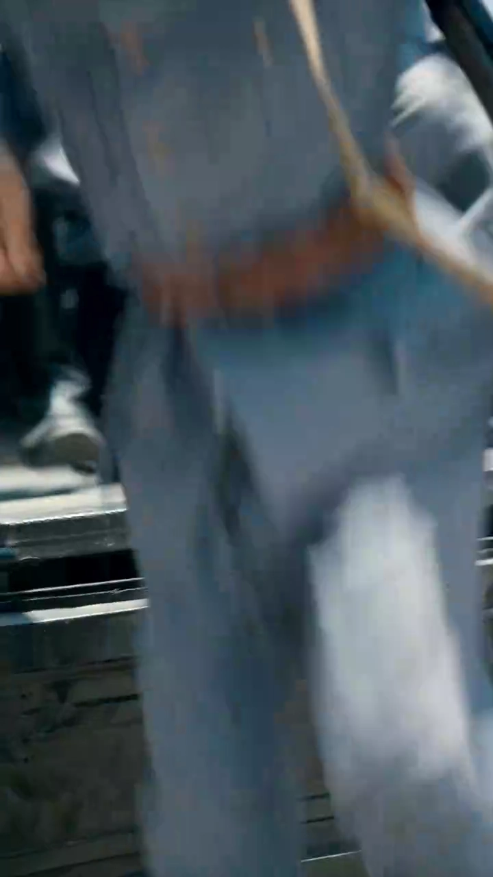 「野郎」の烙印：血で結ばれた家族写真