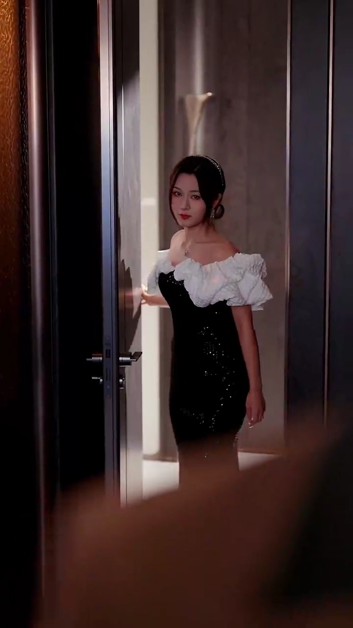 巨大テディベアで離婚写真