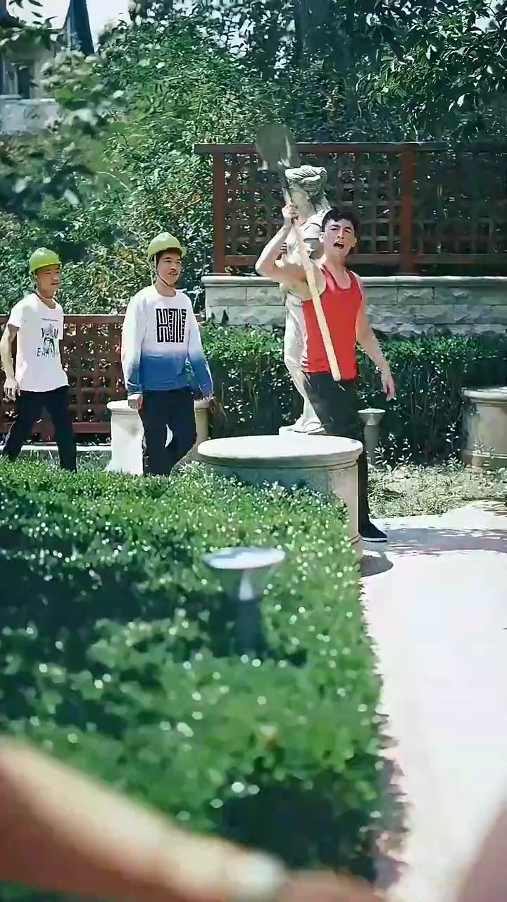 The Exile's Ordinary LifePhoto