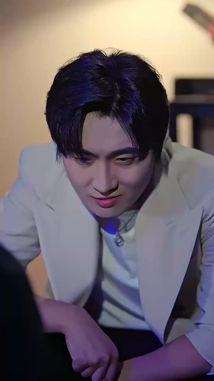 หันหลังให้รักรูปภาพ