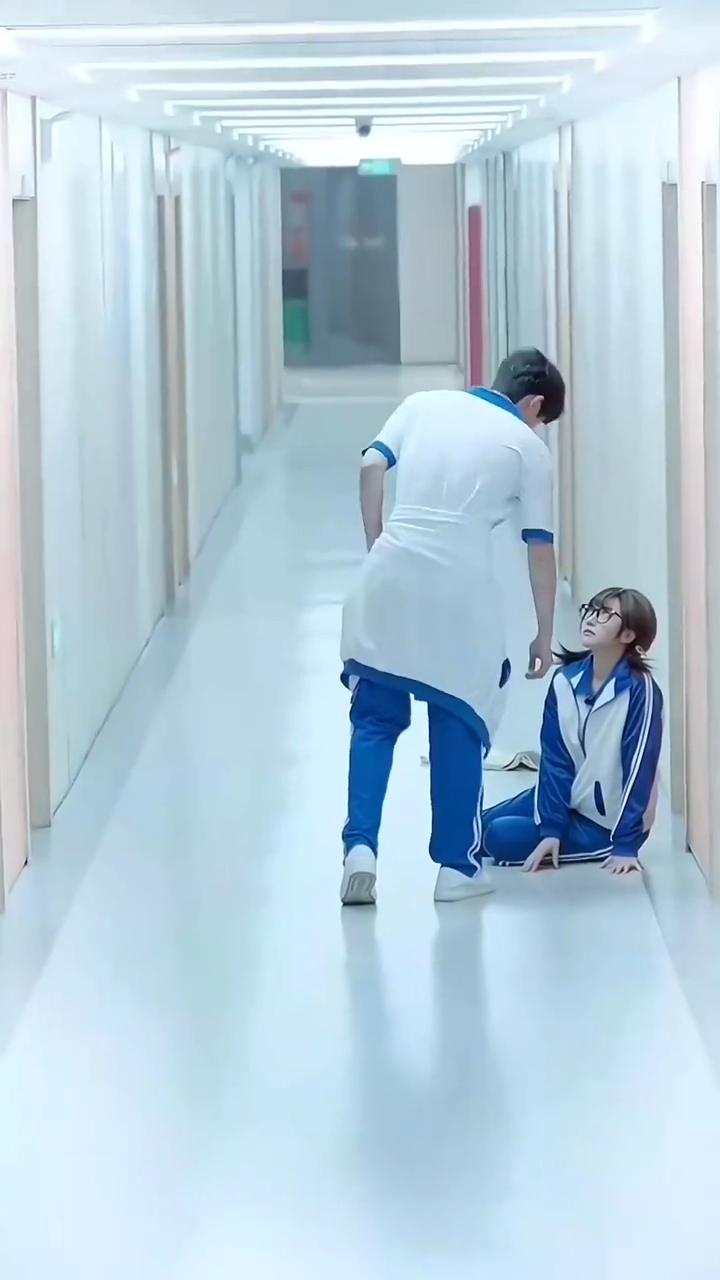 หนึ่งใจใต้บัลลังก์รูปภาพ