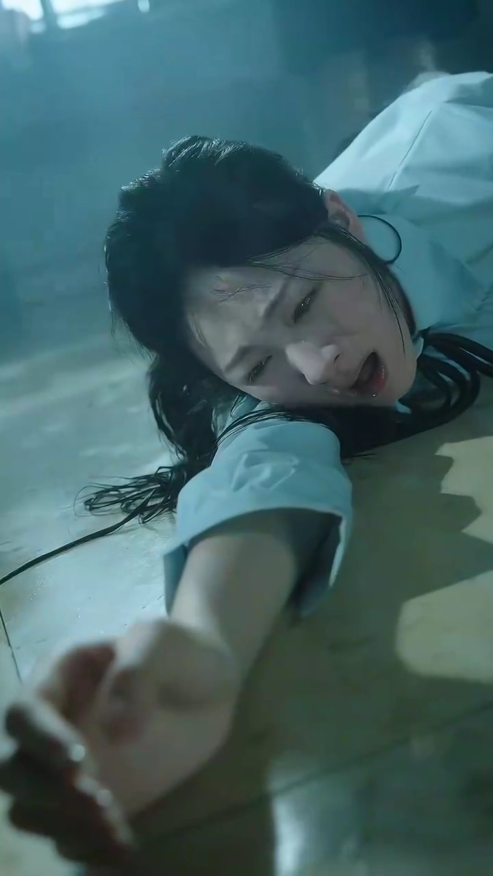 Только ты спас меня от тьмыфото