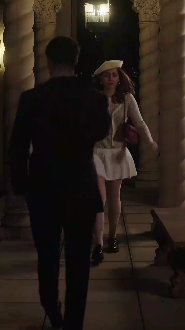 Она не твоя невестафото