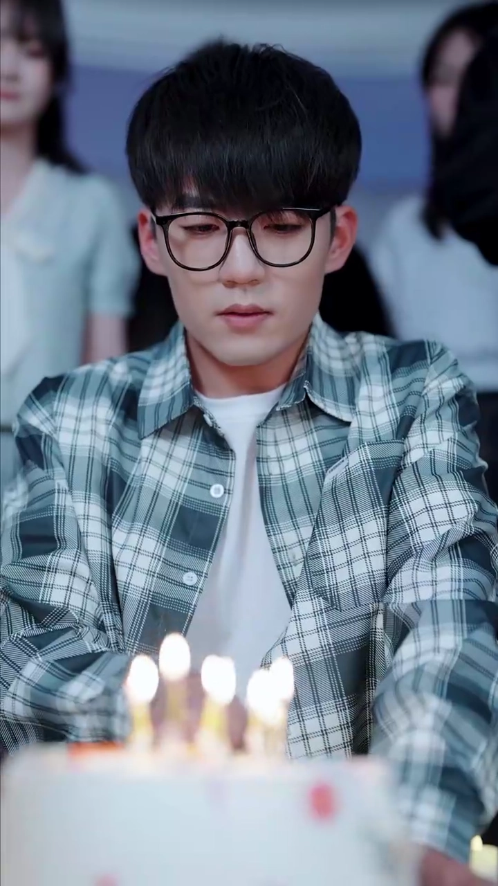 心に鍵をかけて写真