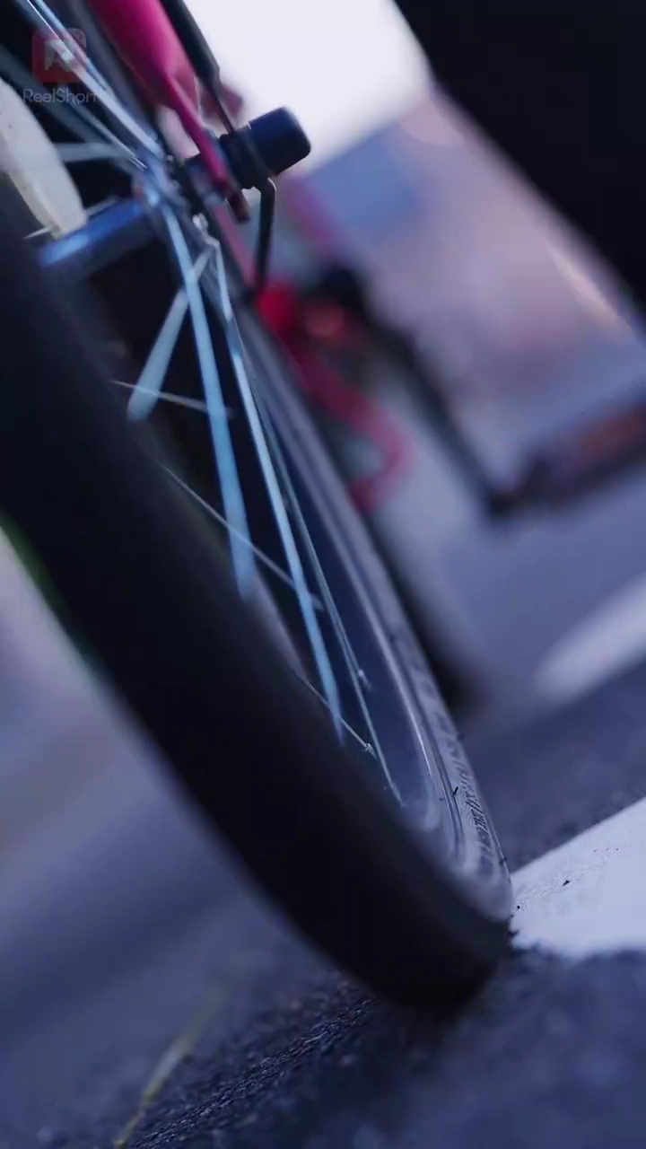 カウントダウン黒会社爆発写真