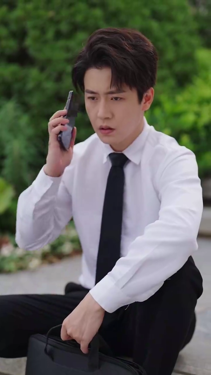 [吹替版] 秘めた富豪の悲しみ写真