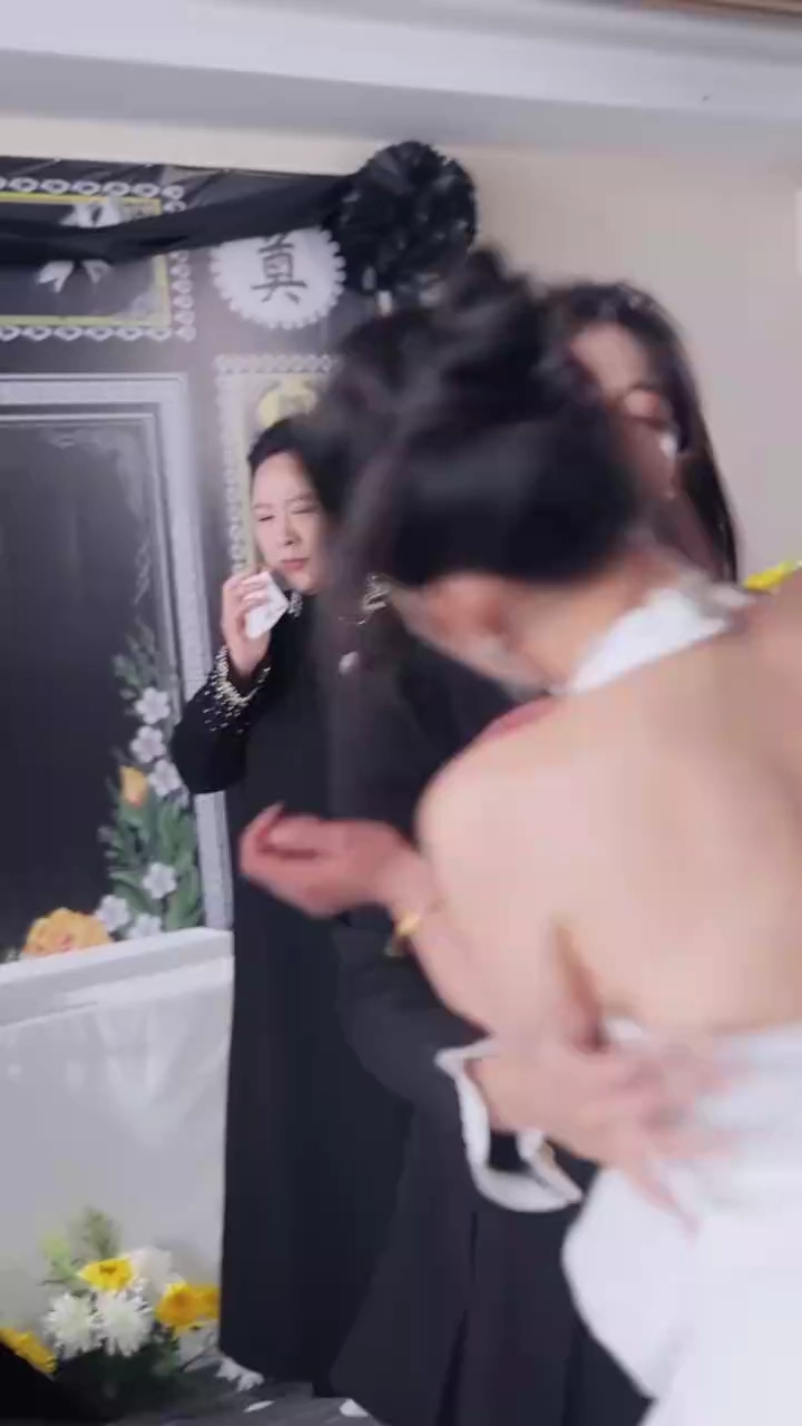 愛と真実のからみ合い写真