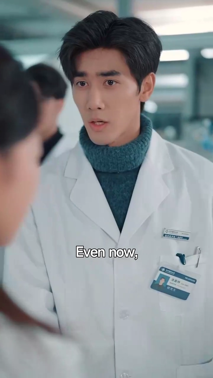 復讐の実験室:死んだ天才が蘇る写真