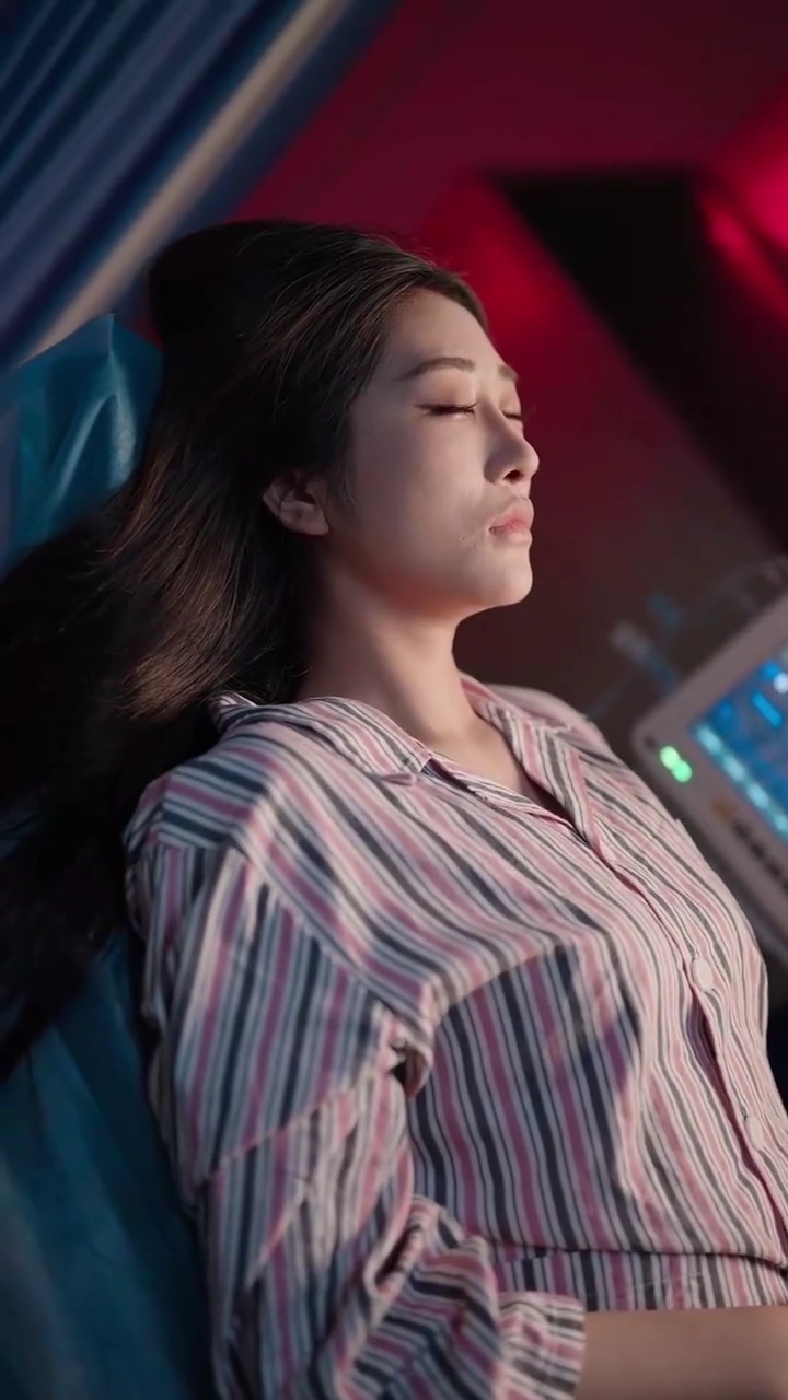 恩返しの罠～痺れた彼女の逆襲写真