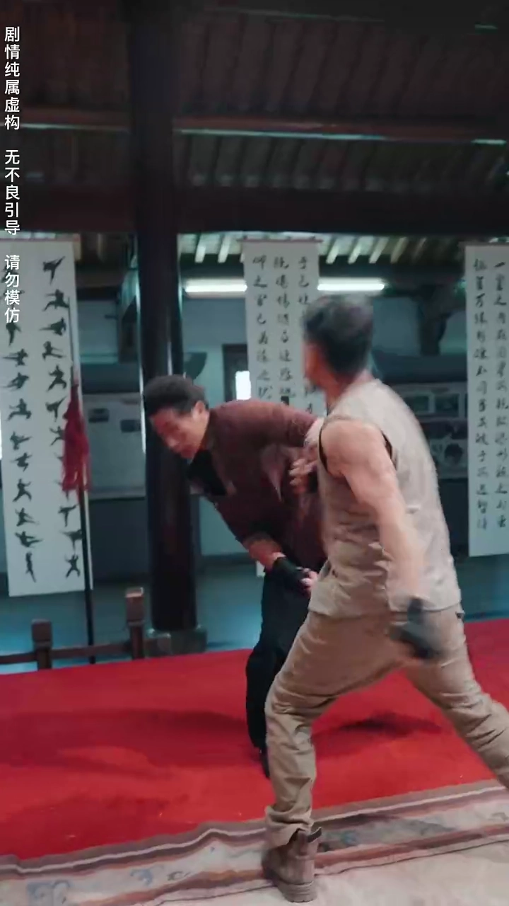 達人転生：嘲笑え、最強帰る写真