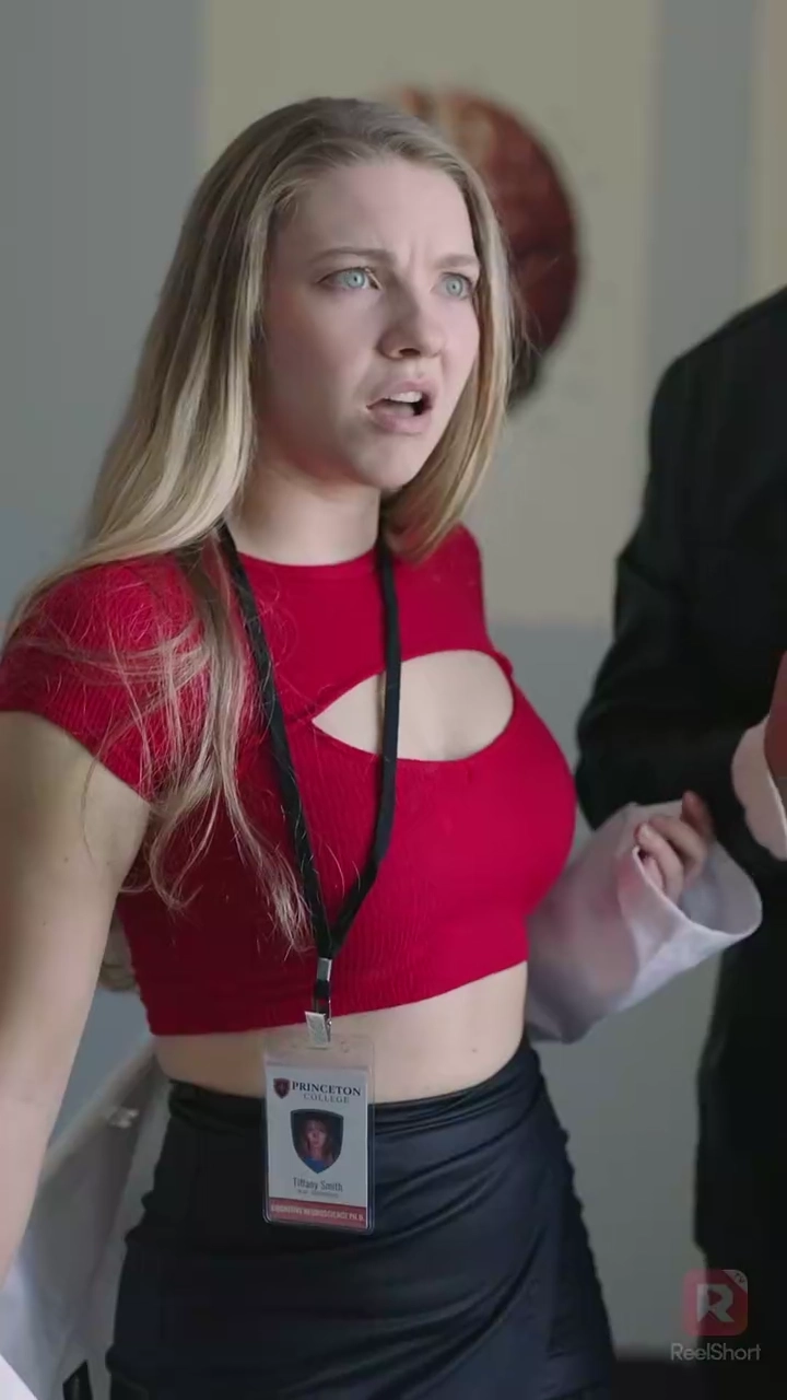 Enceinte du Père Professeur de mon ExPhoto