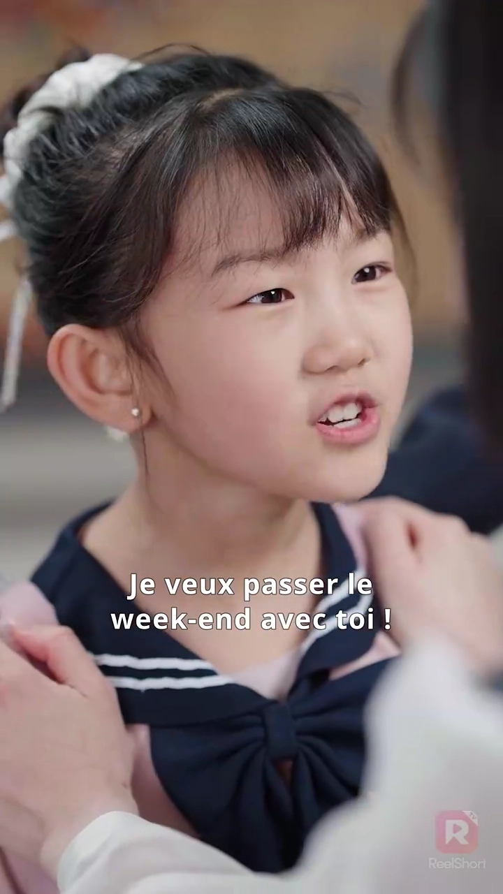 Bébé, ne pleure pas, maman est désoléePhoto