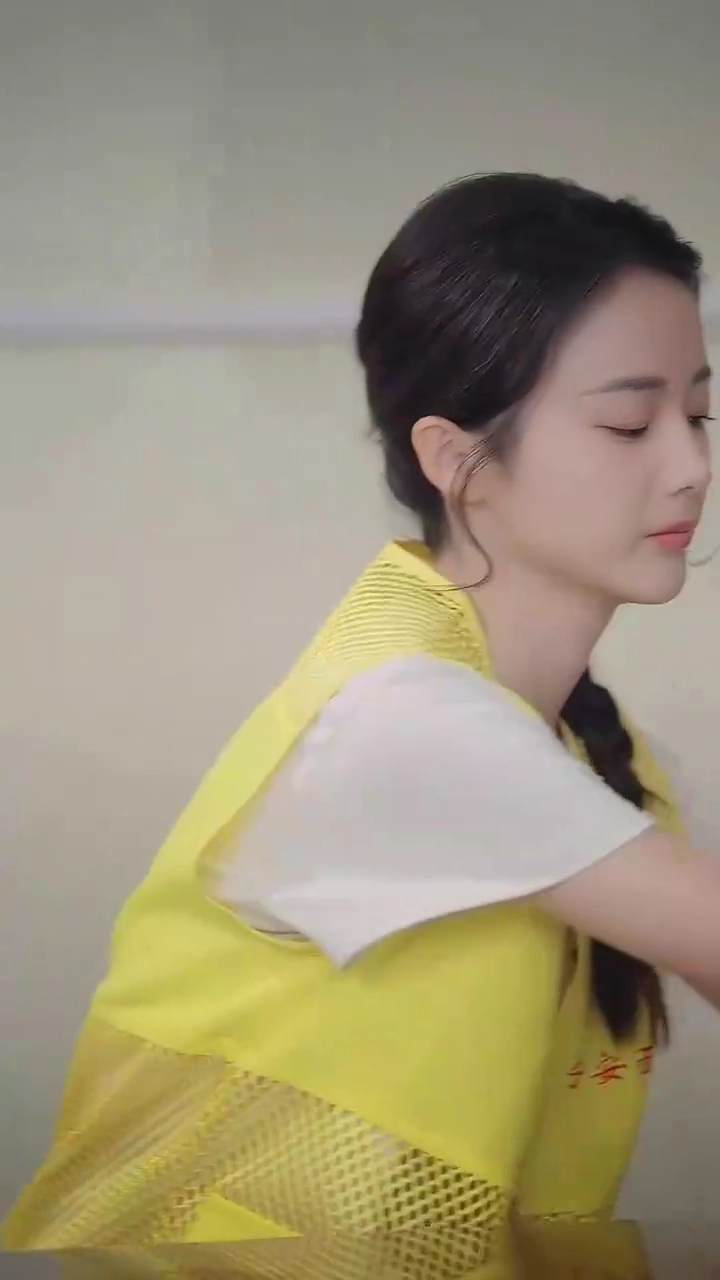 Tiba-Tiba Cinta Datangfoto